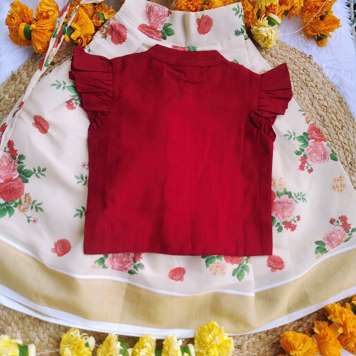 Red Pattupavada