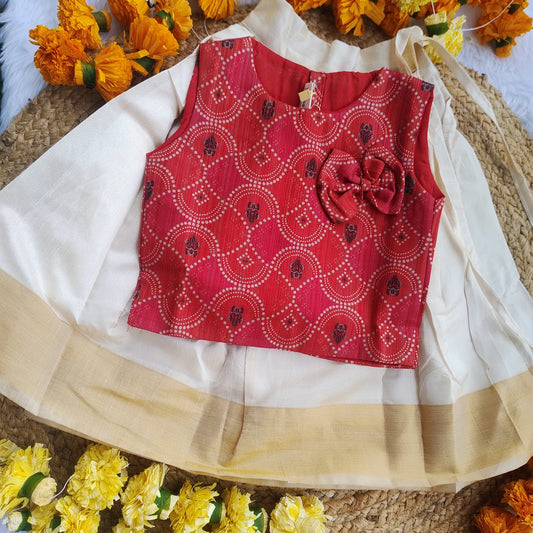 Red Pattupavada