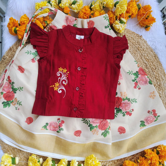 Red Pattupavada